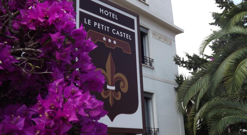 Hôtel Le Petit Castel