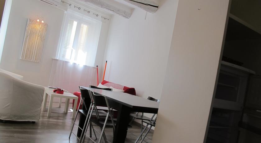 2 Pièces contemporain dans la Vieille Ville