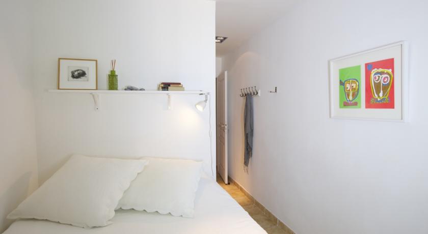 Rue Sade Bed & Breakfast