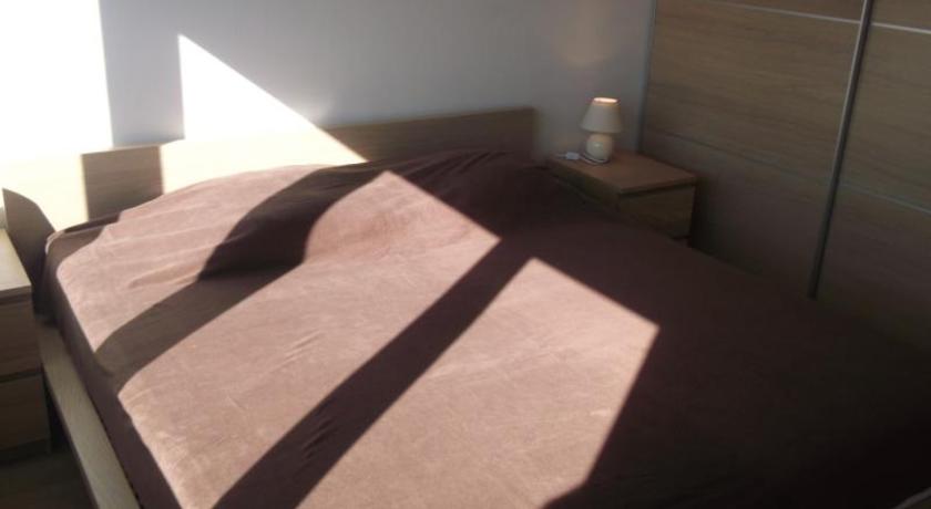 Rental Apartment Les Mimosas - Antibes