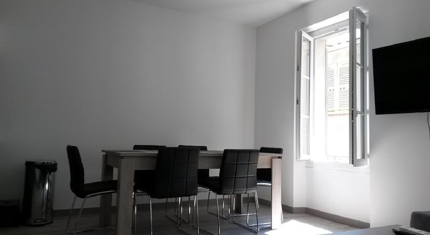 Safranier Townhouse