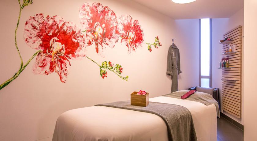 Royal Antibes - Luxury Hotel, Résidence, Beach & Spa