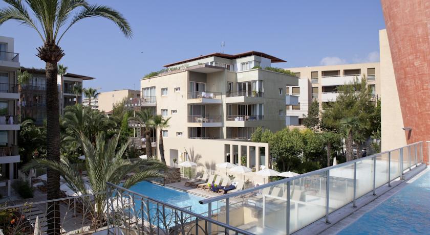Pierre & Vacances Premium Port Prestige