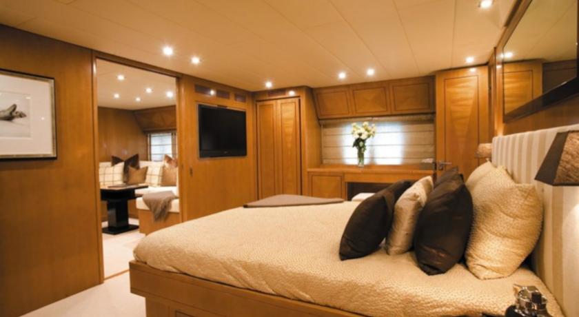 Yacht Leopard 27
