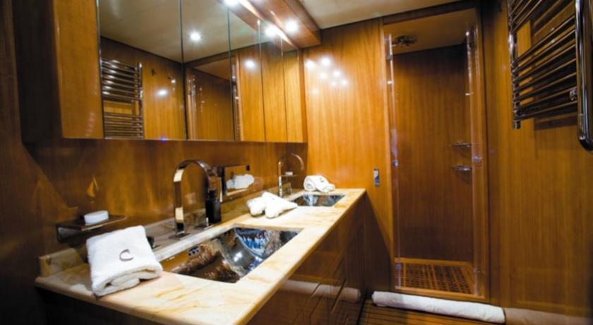 Yacht Leopard 27
